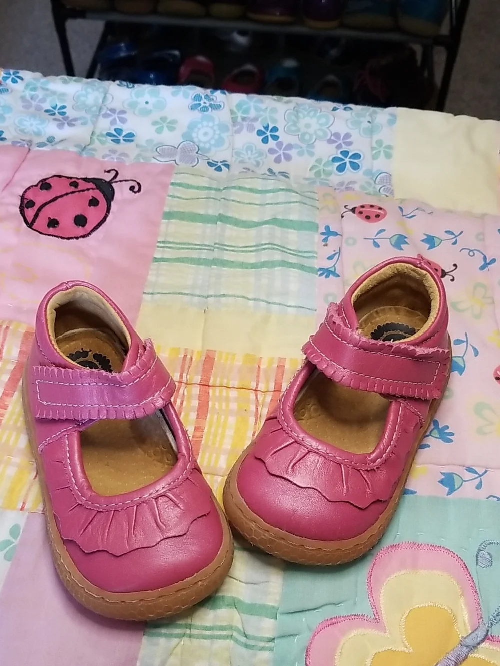 Livie & Luca Pink Shimmer Leather Ruche Soft Originals Made in Mexico Size 5